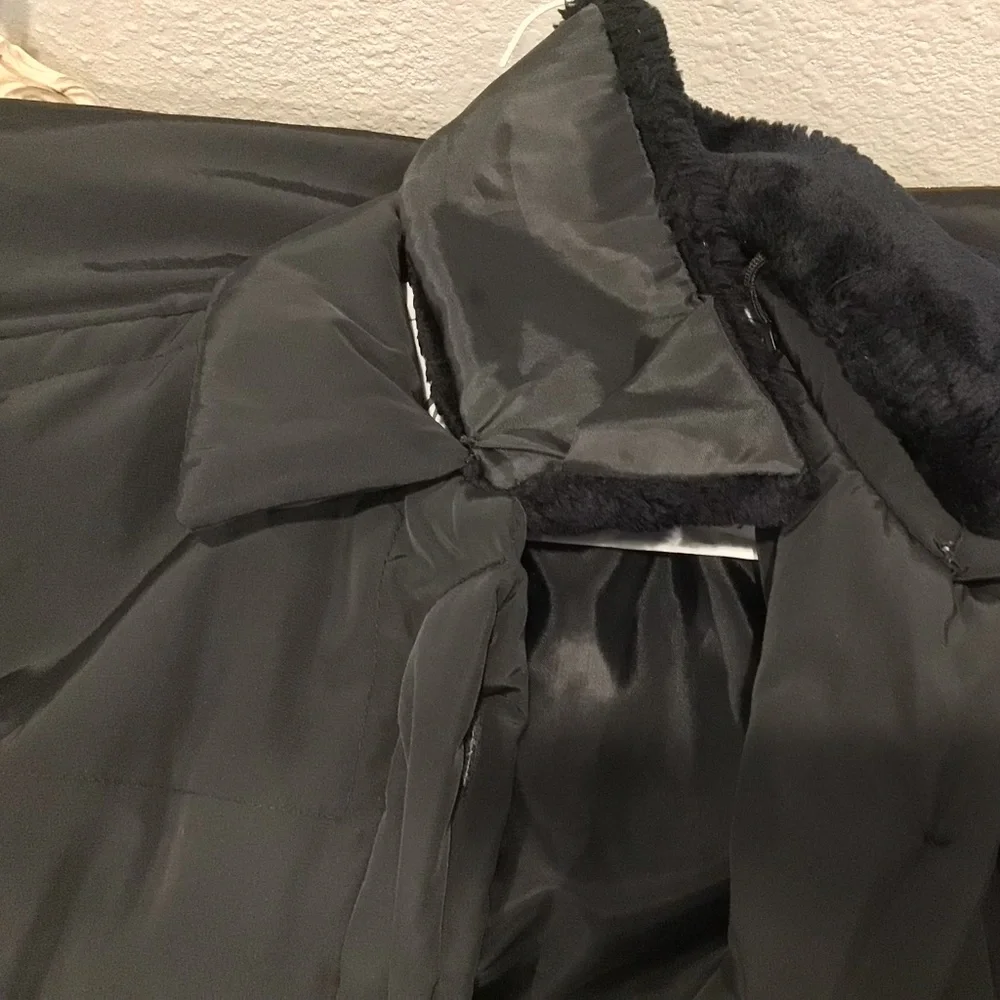 Authentic PRADA Black Synthetic & Fur collar button jacket - Picture 6 of 7